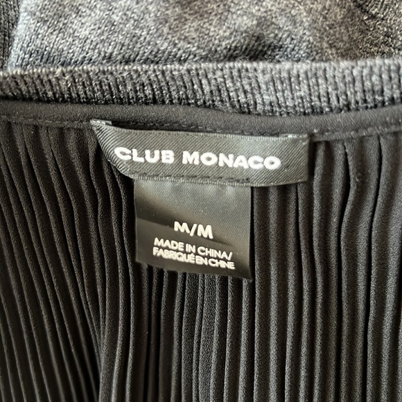 CLUB Monaco l Long Sleeve Blouse with Ruffle Detail - Picture 5 of 6